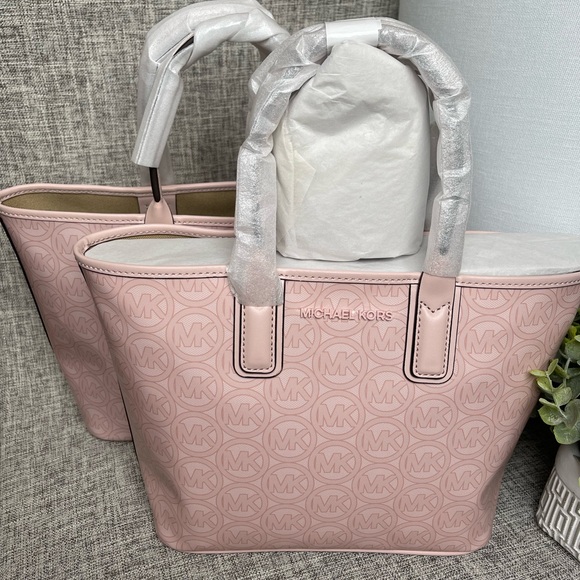 Meet your Posher, - Picture 14 of 16